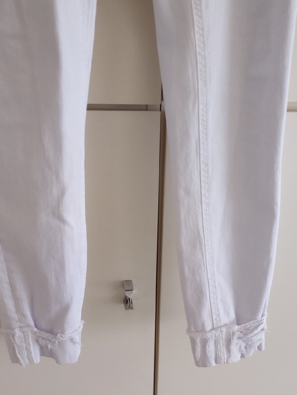 Zhrill Women's White High-Rise Jeans - Picture 3 of 6